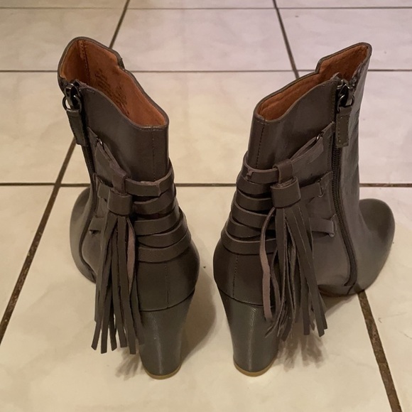 Halogen Grey Heather Sadee Lace-up  Boots/Booties - Picture 10 of 12